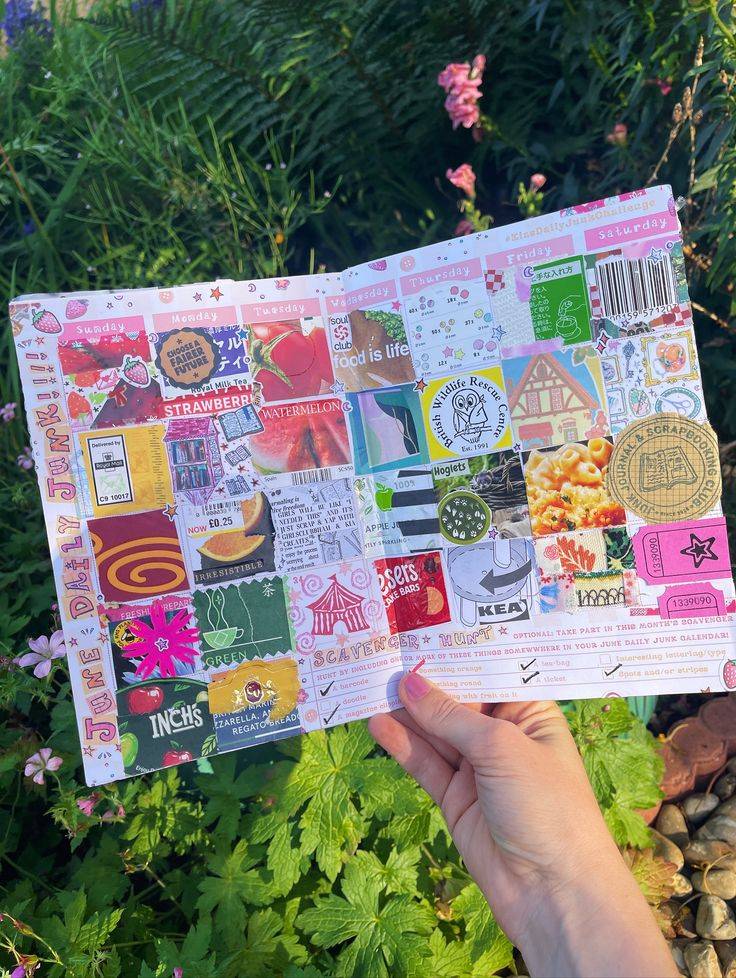 Daily Junk Journal Calendar template by Kia Creates Daily Junk Journal Calendar template by Kia Creates